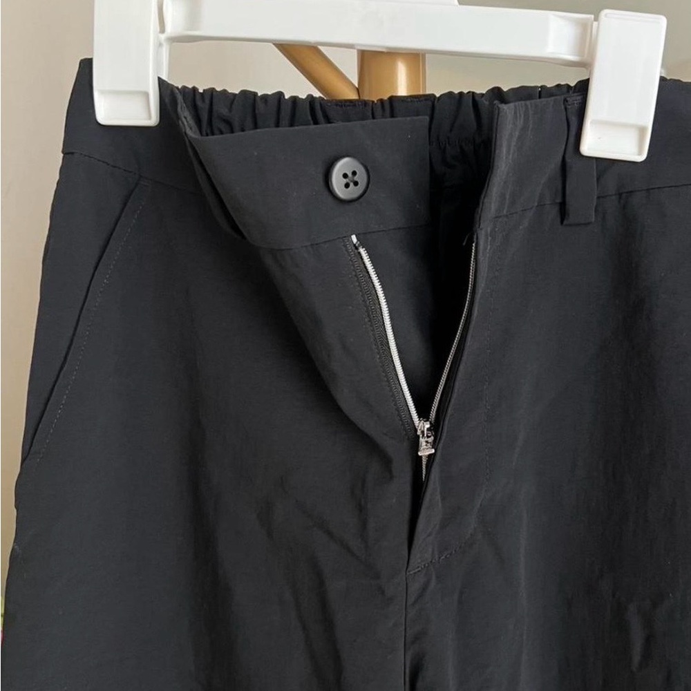 ALO Yoga Wide Leg Pants in Black - Picture 4 of 7